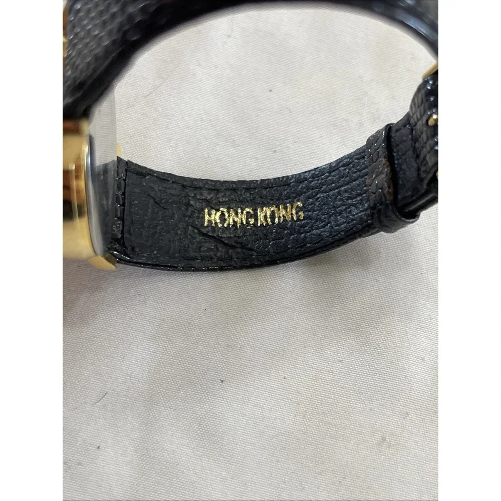 New Vintage‎ Hourglass Quartz Watch. Made In Japan. Leather Band. Needs Battery!